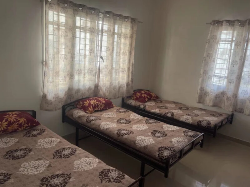 Amruta Paying Guest & Room